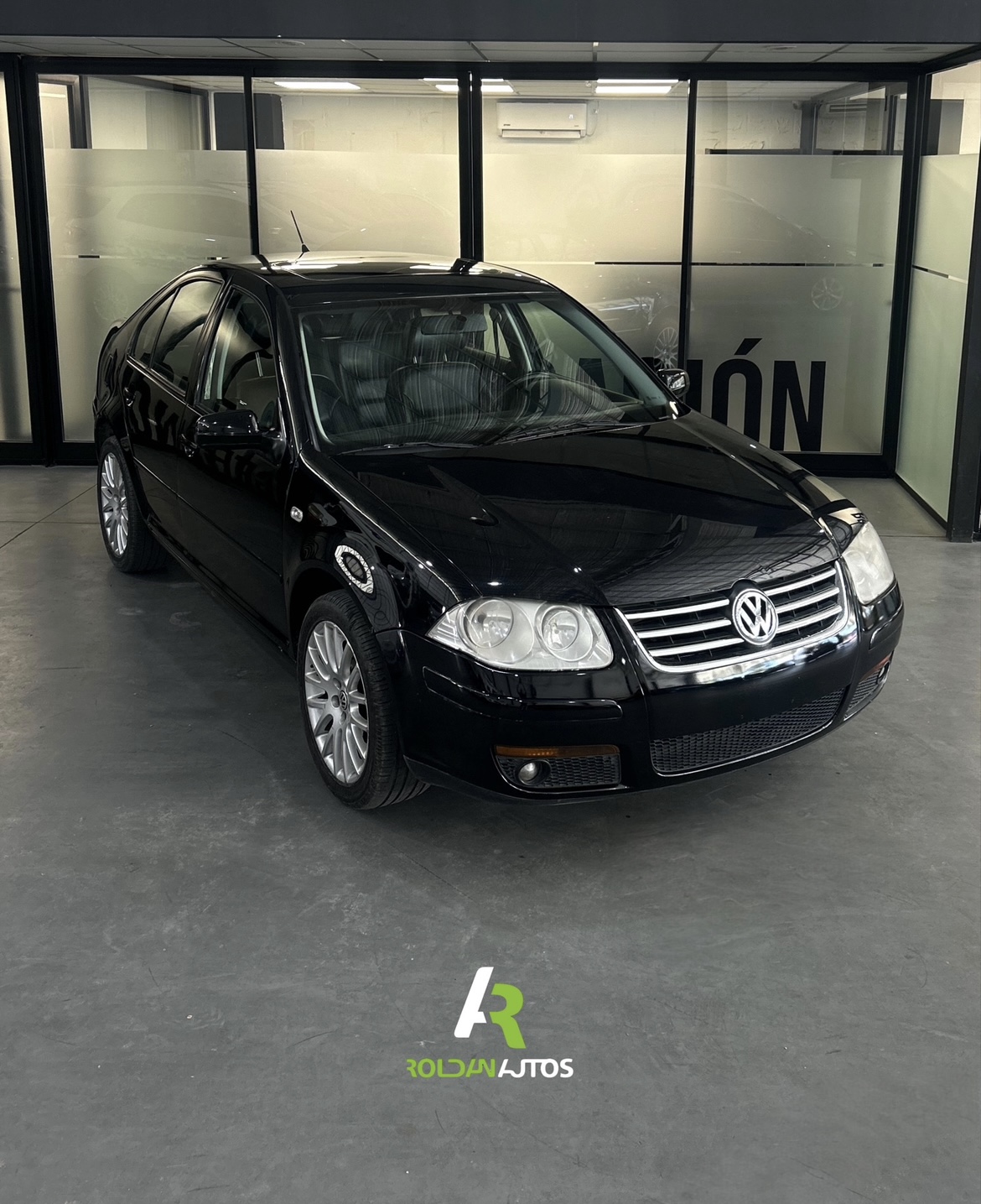 VOLKSWAGEN BORA 1.8 T.  HIGHLINE L/07 CU TIP. (2012) - LLE893 #1
