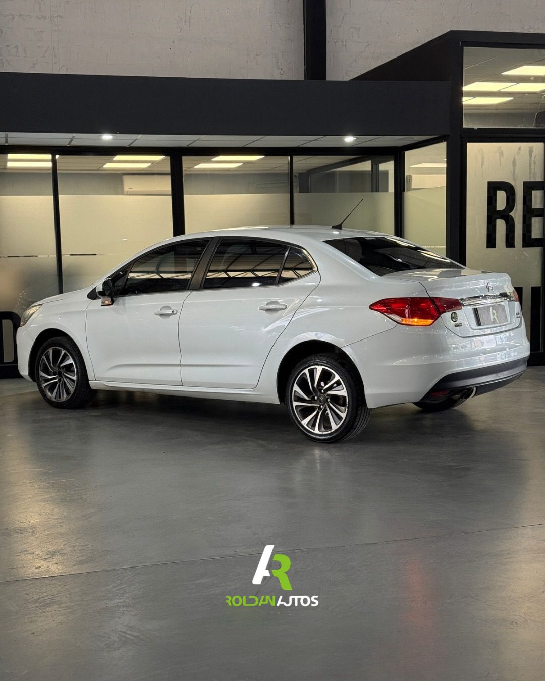 CITROEN C4 1. 6 LOUNGE THP FEEL (2017) - AB409NK #1