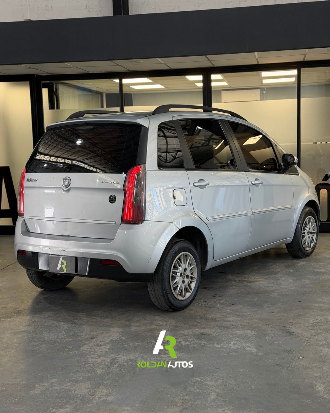 FIAT Idea 1.4 Atractive (2012) - KXQ197 #1